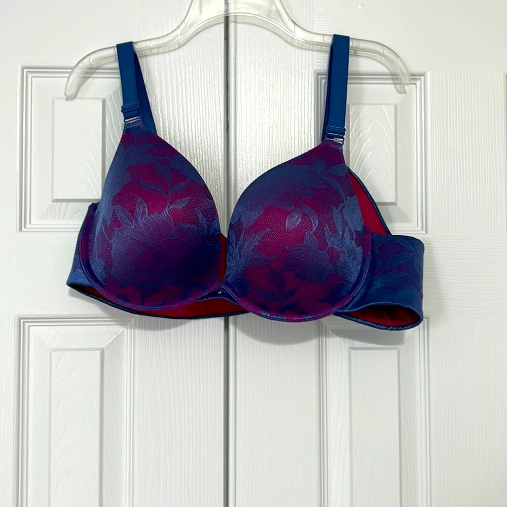Barely worn cacique/lane bryant bar. 44C